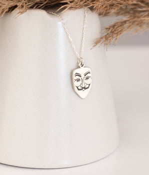925 Sterling Silver Vendetta Necklace